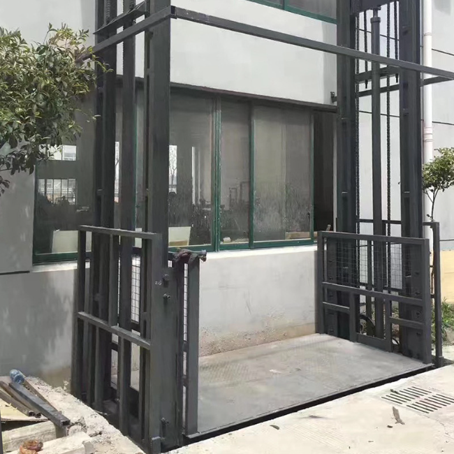 四平5吨室外升降货梯